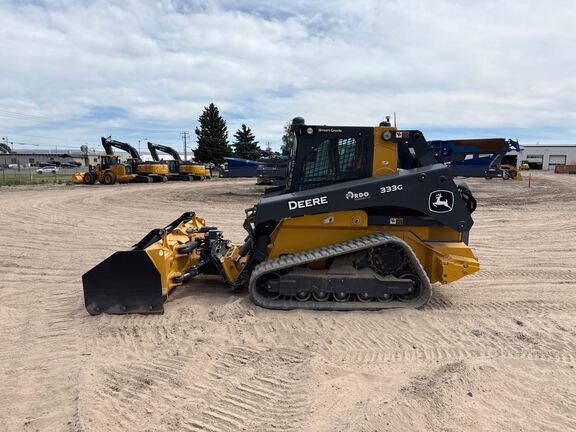 2023 John Deere 333G