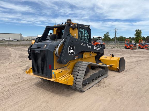 2023 John Deere 333G