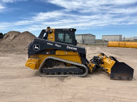 2023 John Deere 333G