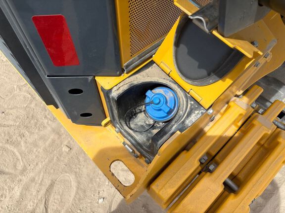 2023 John Deere 333G