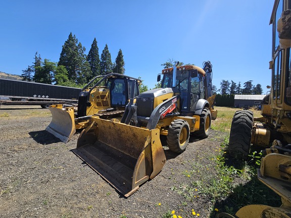 Photo of a 2020 John Deere 410L