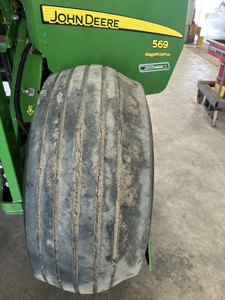 Used 2017 John Deere 569 Round Balers at Horizon Ag & Turf in Wetaskiwin, AB - Photo5