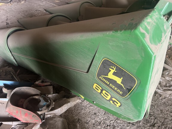 2001 John Deere 693 (8th thumbnail)