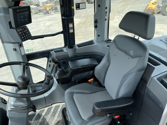 2023 John Deere 524 P