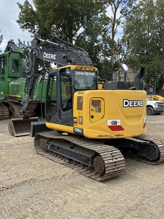 2020 John Deere 135G
