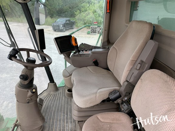Photo of 2016 John Deere S680