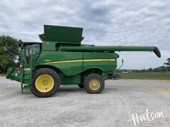 Photo of 2016 John Deere S680