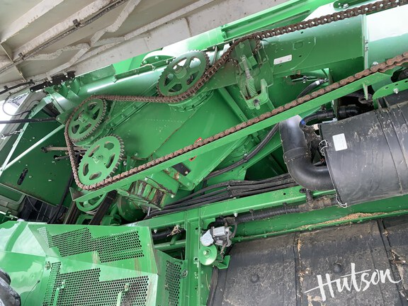 Photo of 2016 John Deere S680