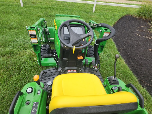 2020 John-Deere 1023E
