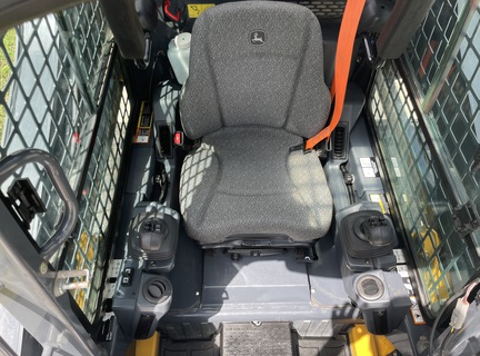 2023 John Deere 317G