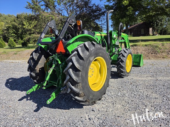 Photo of 2024 John Deere 5060E