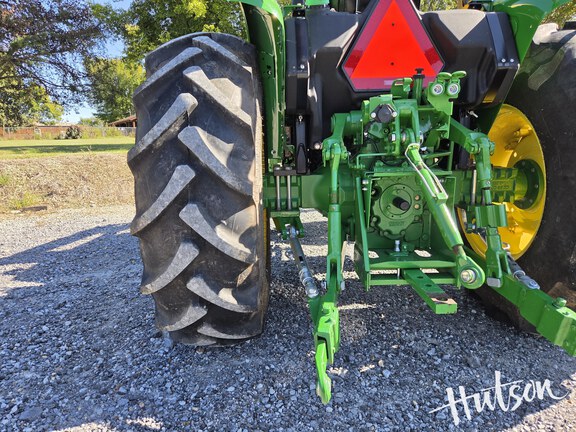 Photo of 2024 John Deere 5060E