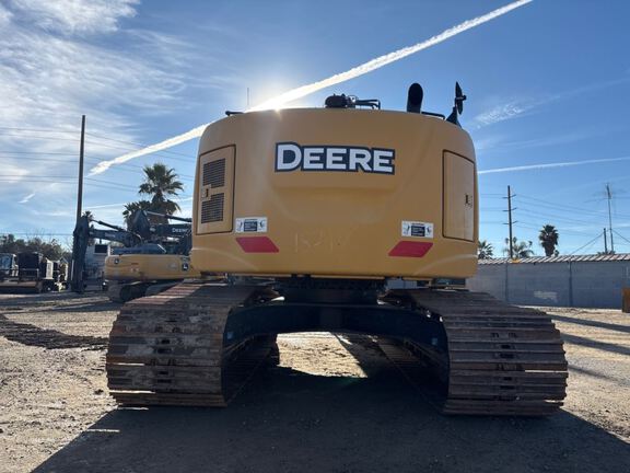 2021 John Deere 245G