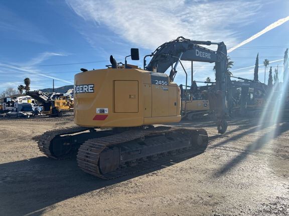 2021 John Deere 245G