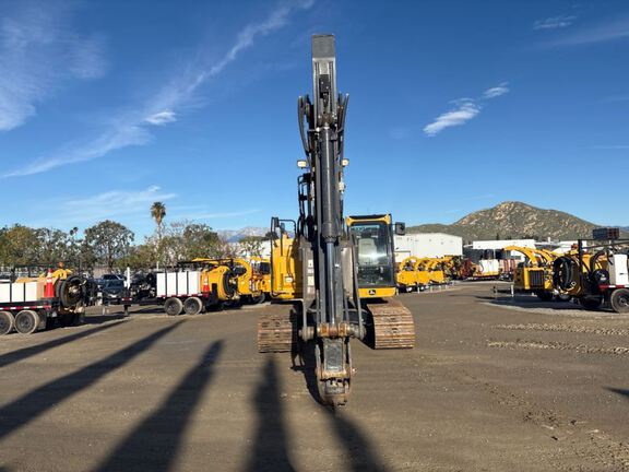 2021 John Deere 245G