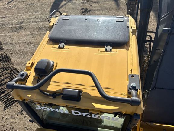 2021 John Deere 245G