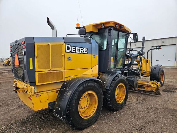 2014 John Deere 772G