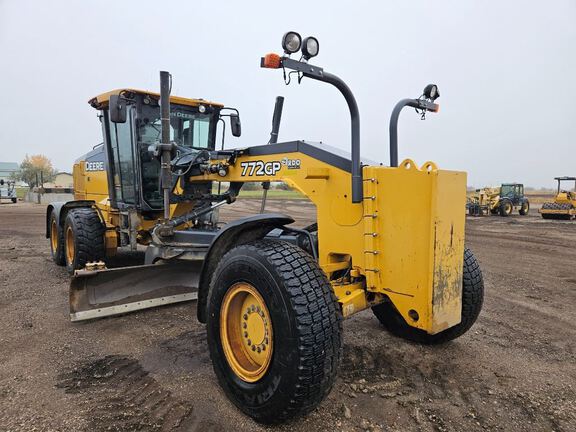 2014 John Deere 772G