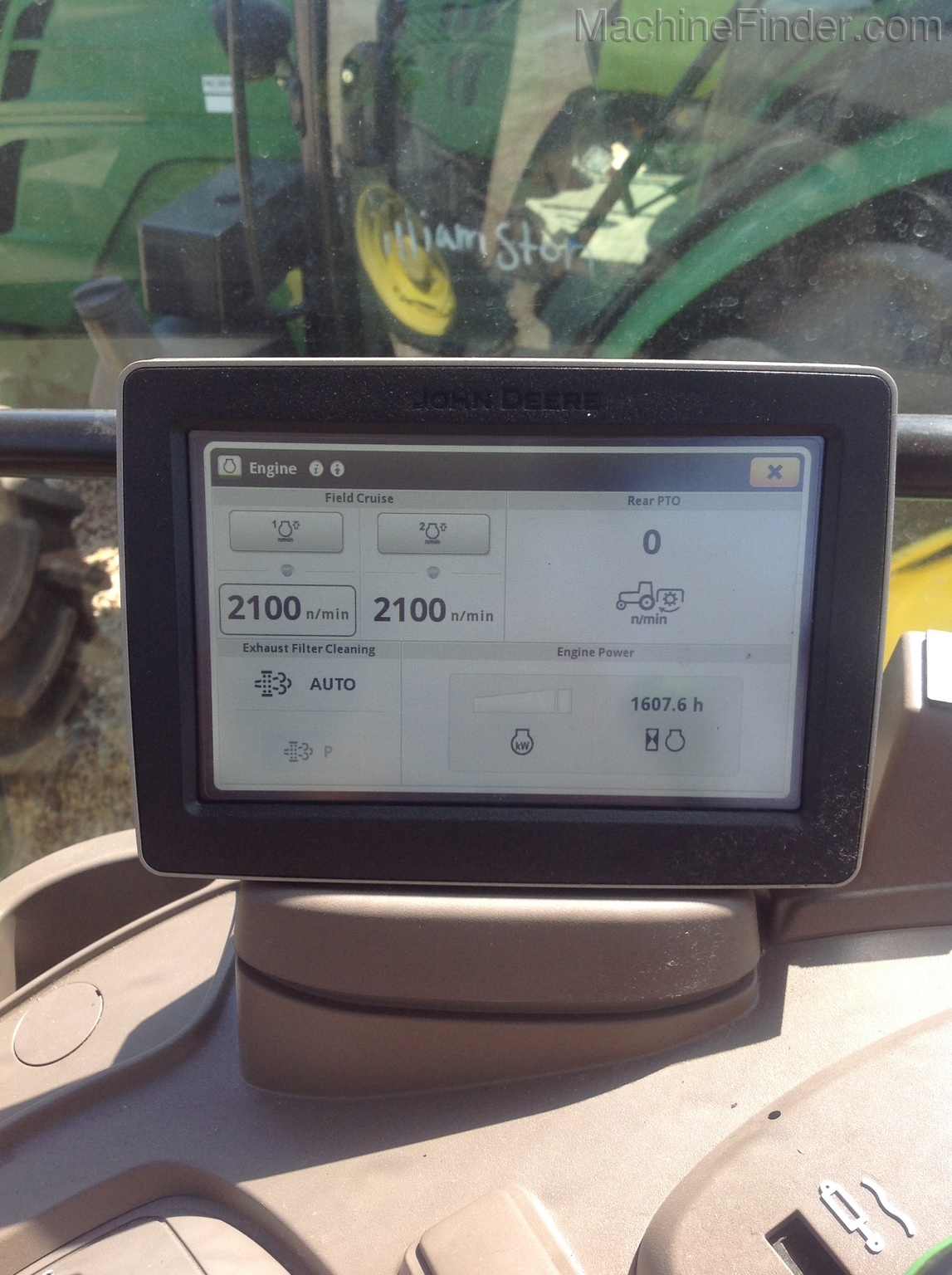 2015 John Deere 6130R Cab Image 5