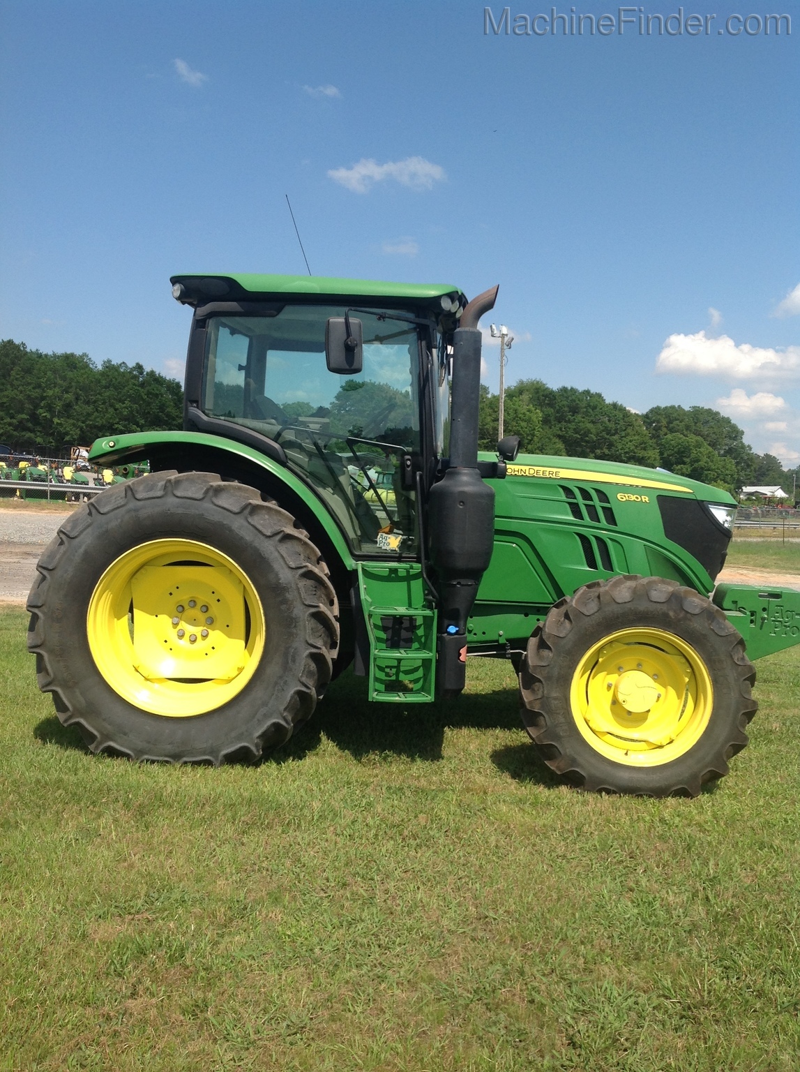 2015 John Deere 6130R Cab Image 1