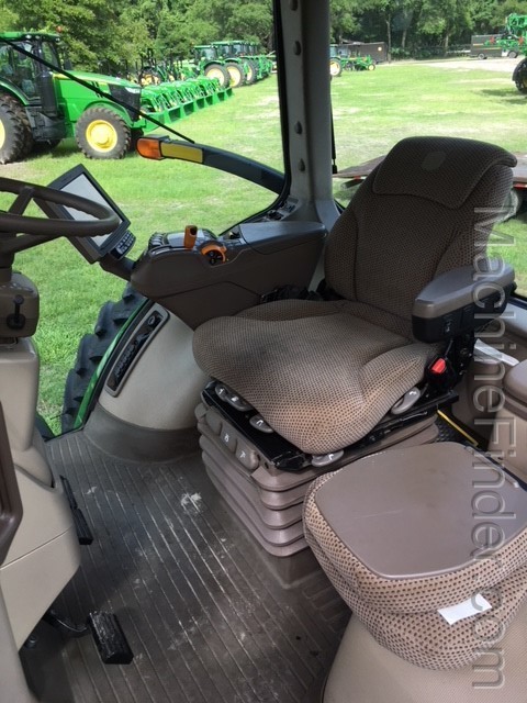 2015 John Deere 8370R Image 5