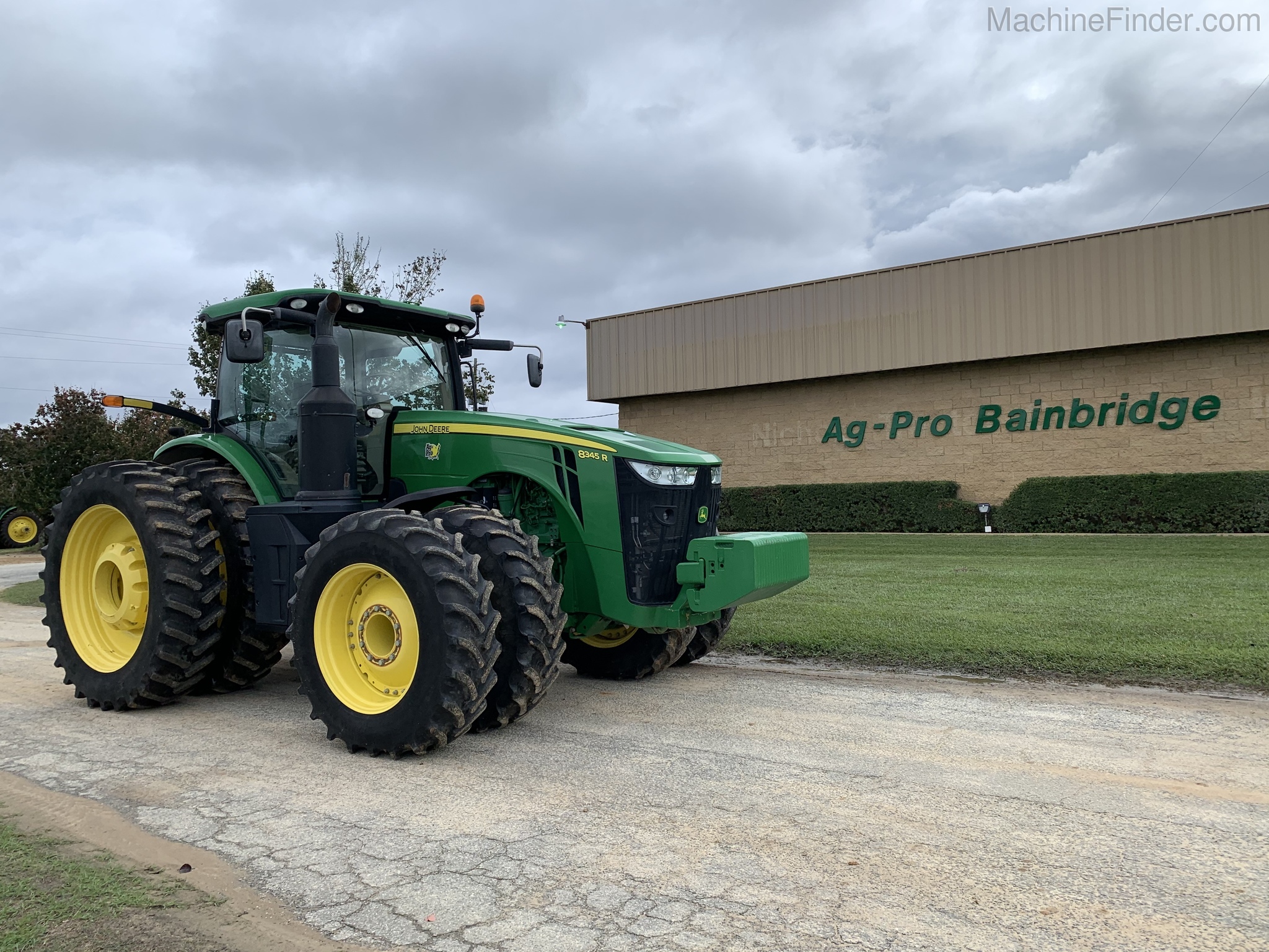 2016 John Deere 8345R Image 2