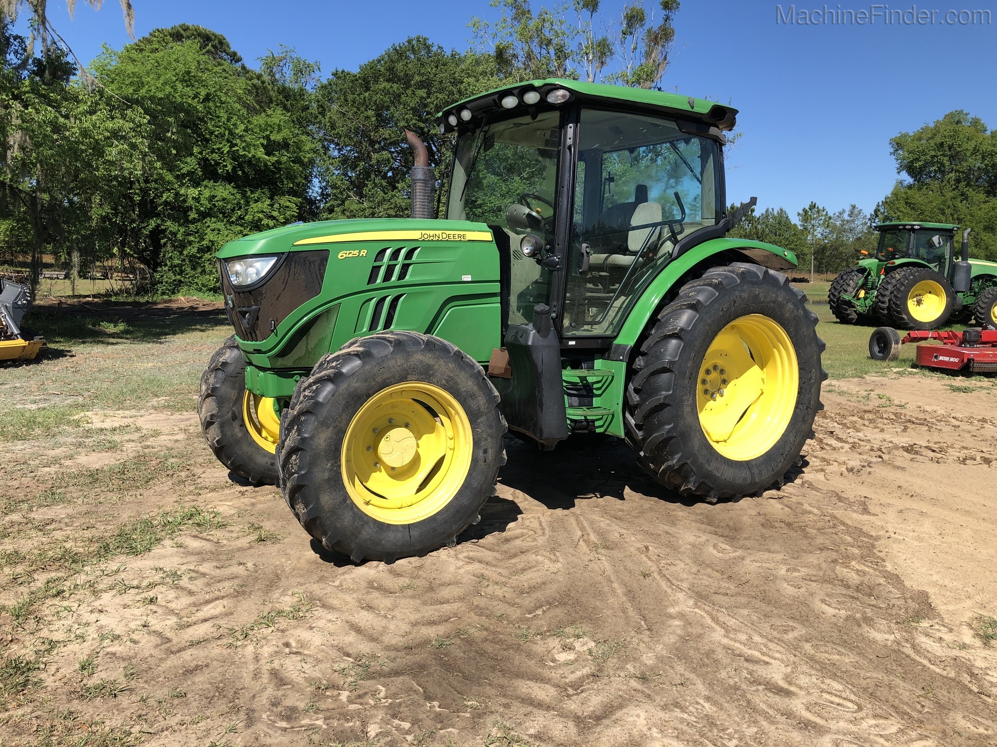 2014 John Deere 6125R Image 1