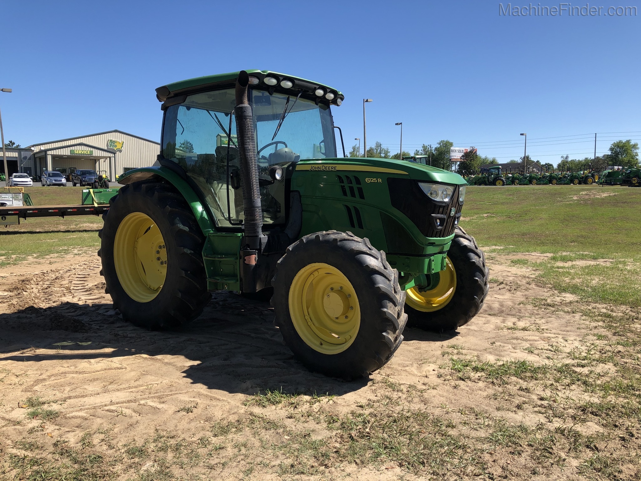 2014 John Deere 6125R Image 3