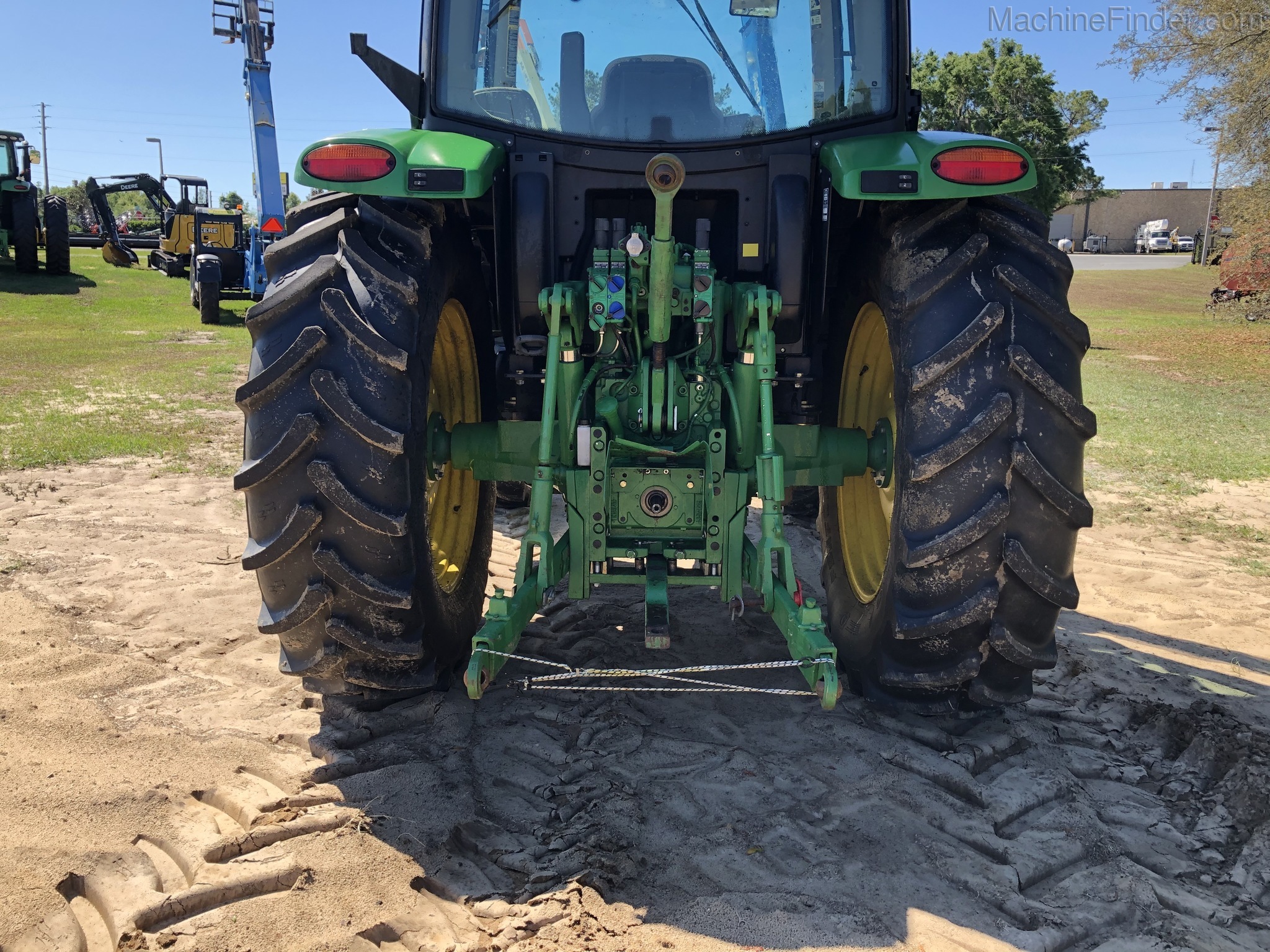 2014 John Deere 6125R Image 5