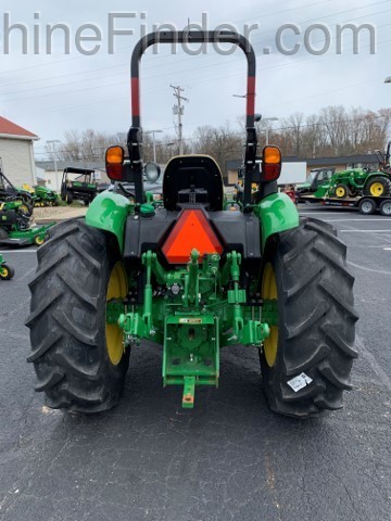 2018 John Deere 5065E Image 4