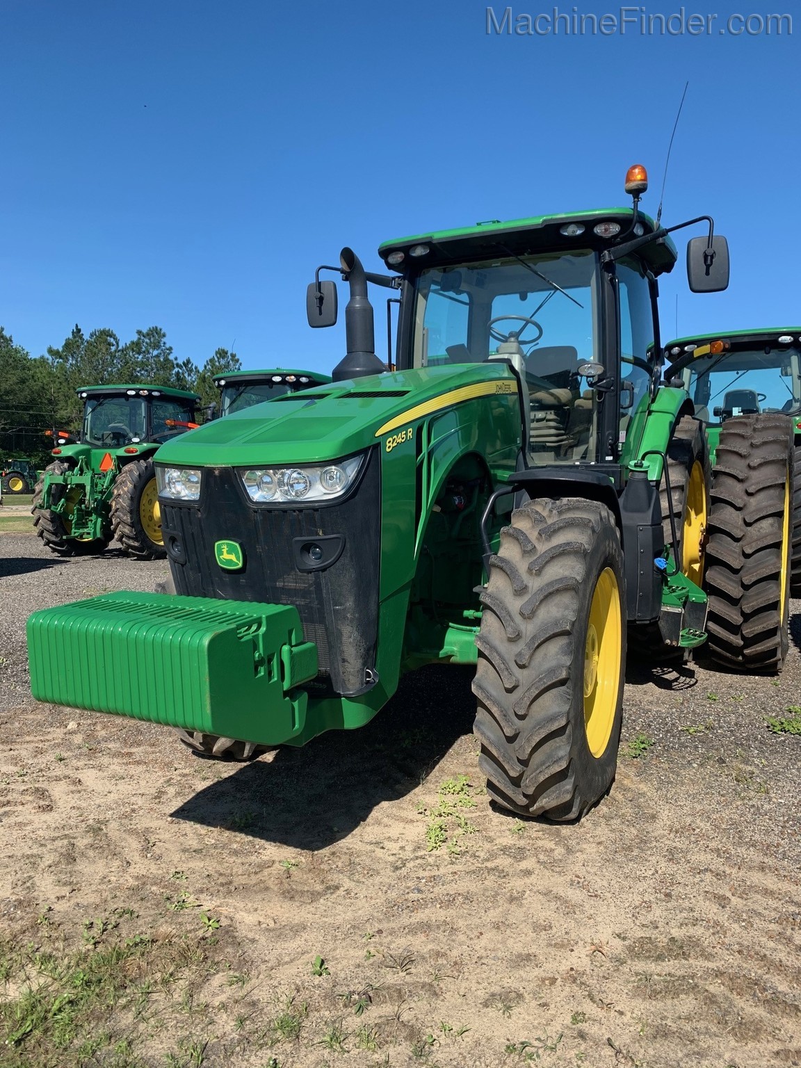 2019 John Deere 8245R Image 1