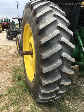 1991 John Deere 4455 Image 8