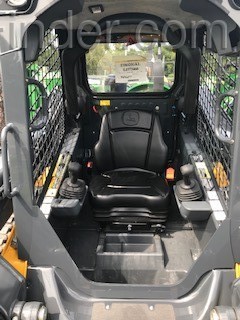 2020 John Deere 325G Image 5