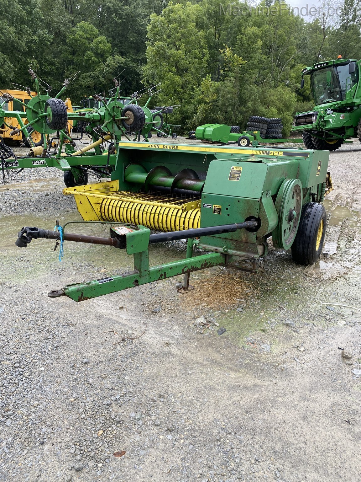 1989 John Deere 328 Image 4