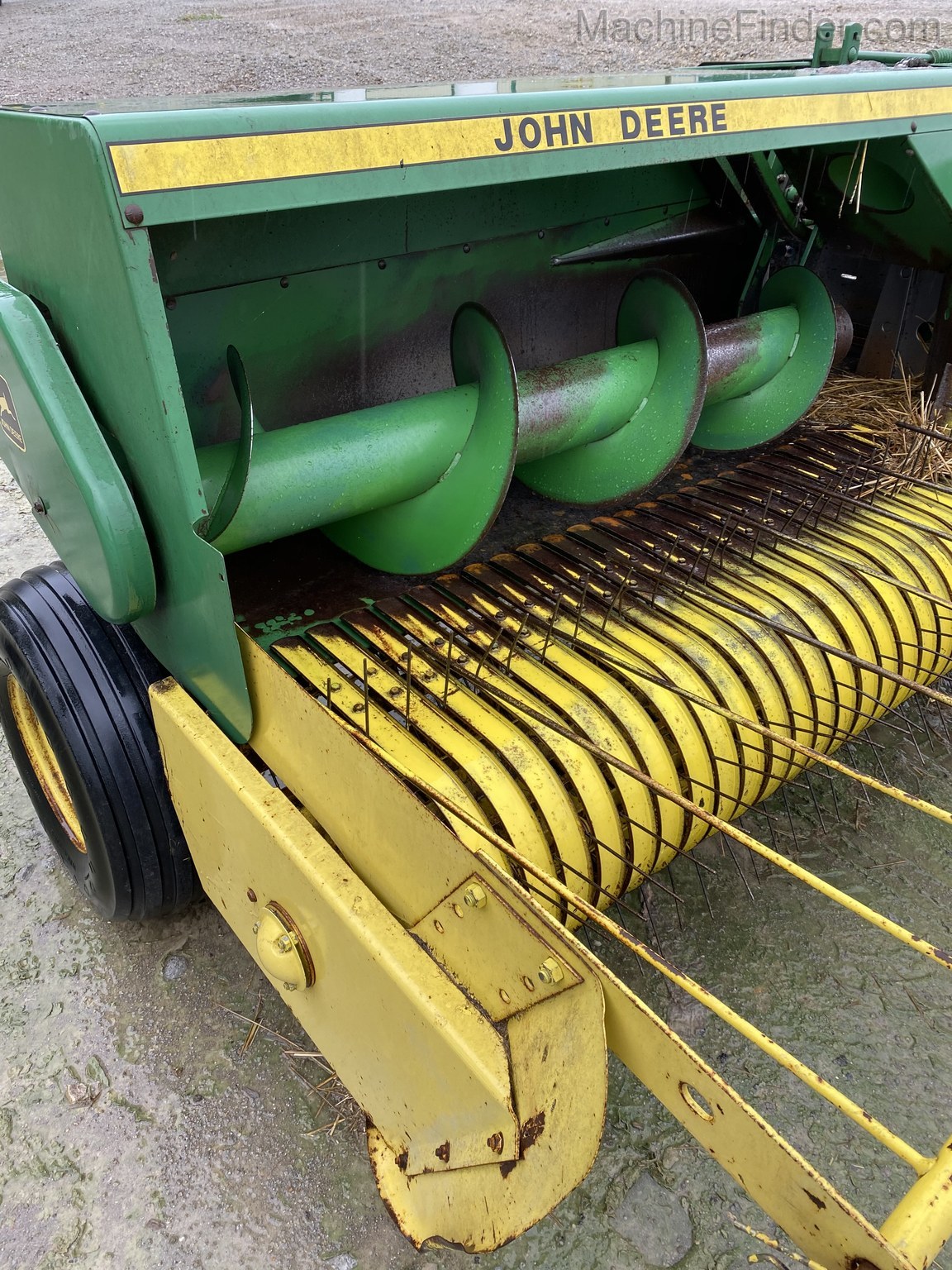 1989 John Deere 328 Image 3