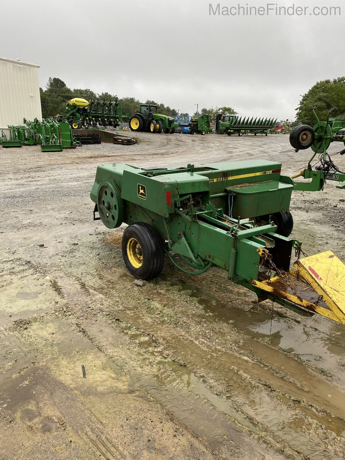 1989 John Deere 328 Image 7