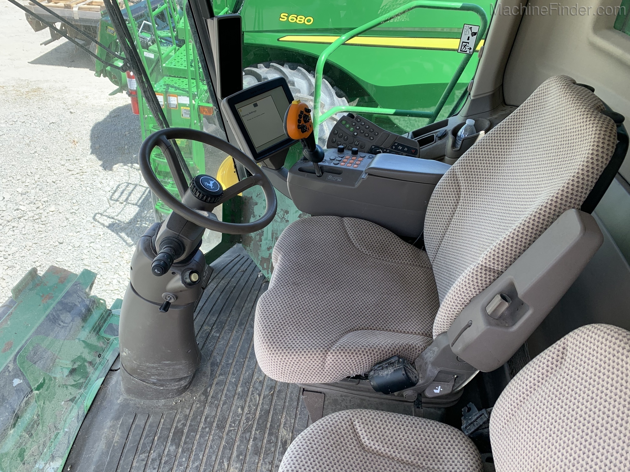 2015 John Deere S680 Image 5