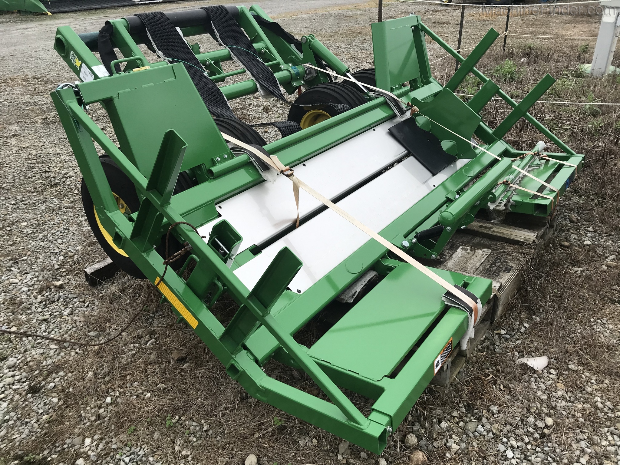 2018 John Deere A420R Image 1