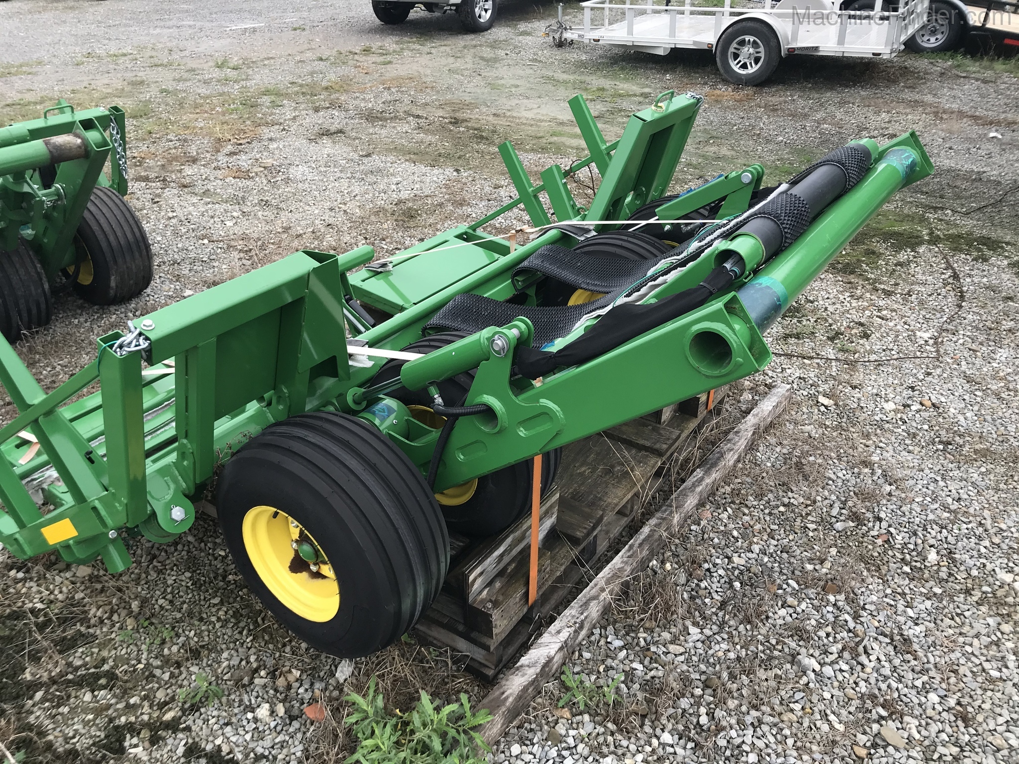 2018 John Deere A420R Image 3