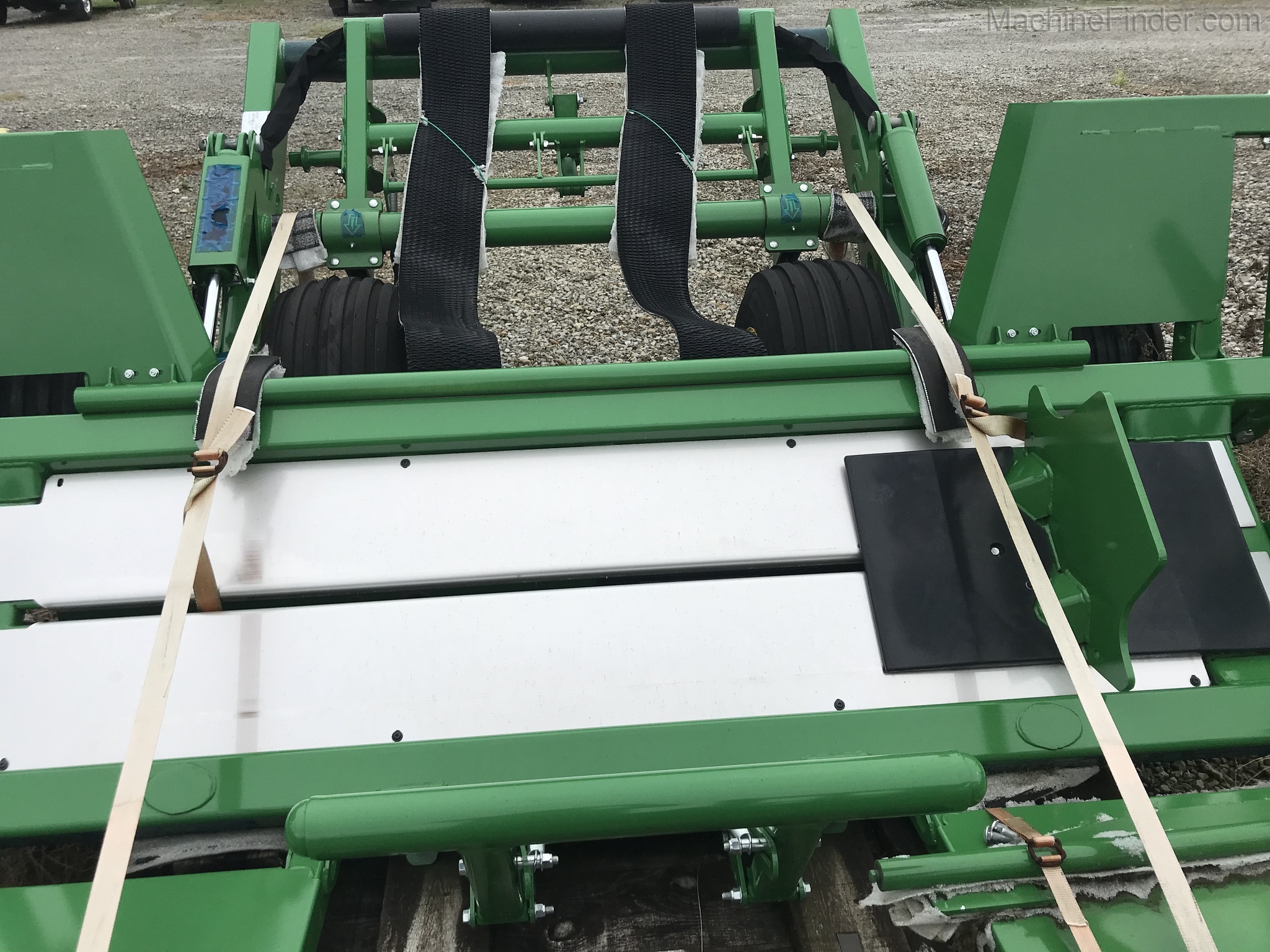 2018 John Deere A420R Image 5