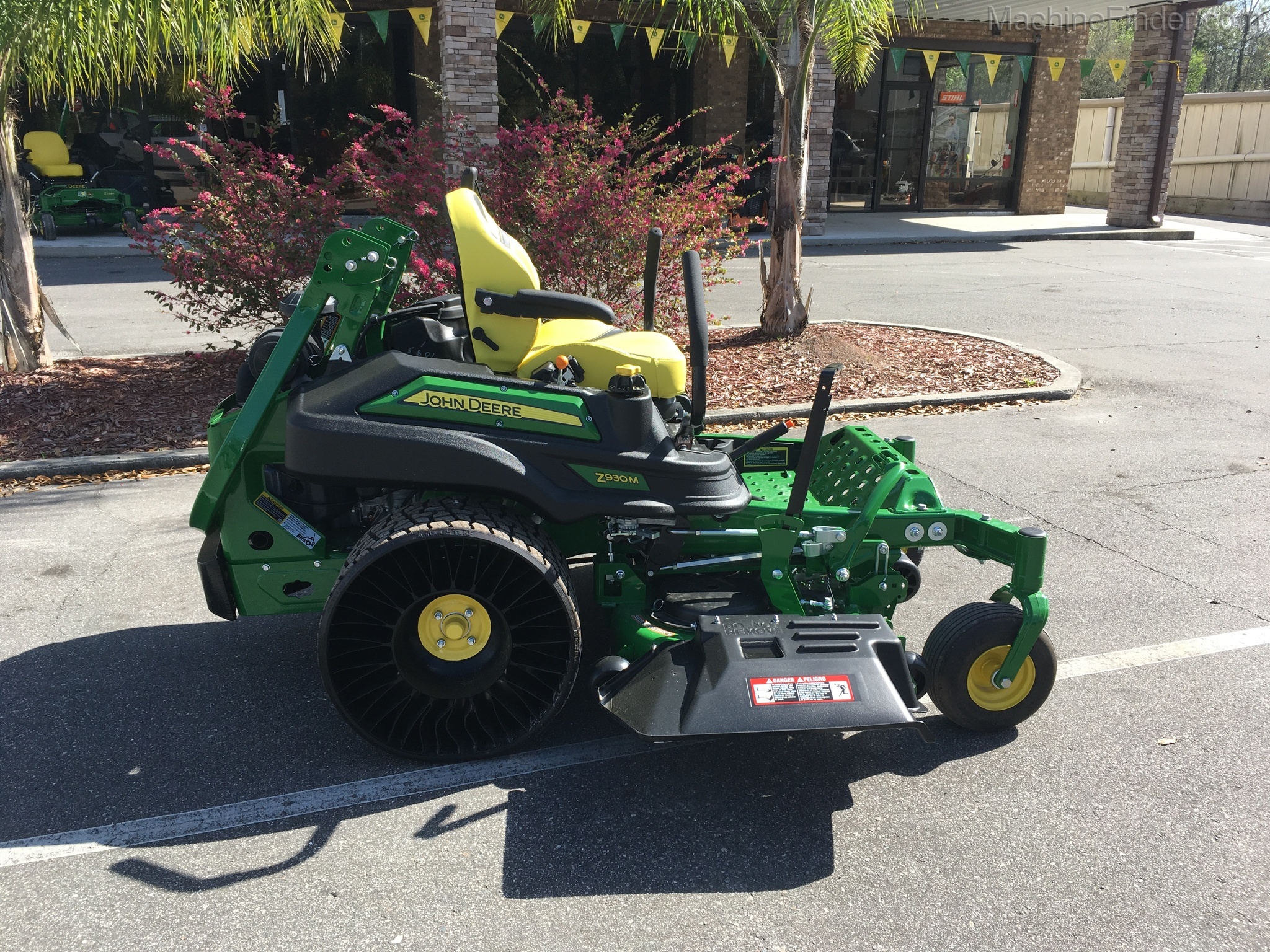 2020 John Deere Z930M Image 3