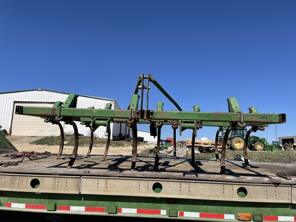 John Deere 1600 Image 1