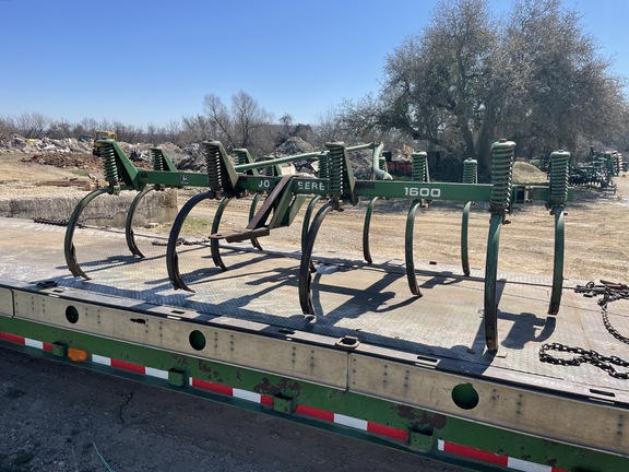 John Deere 1600 Image 5
