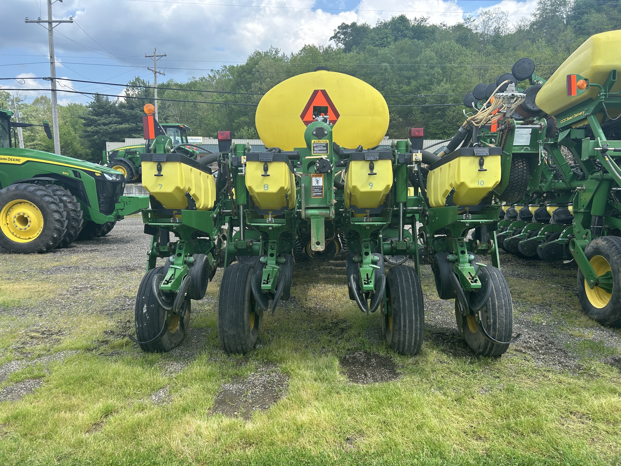 2011 John Deere 1770NT Image 11