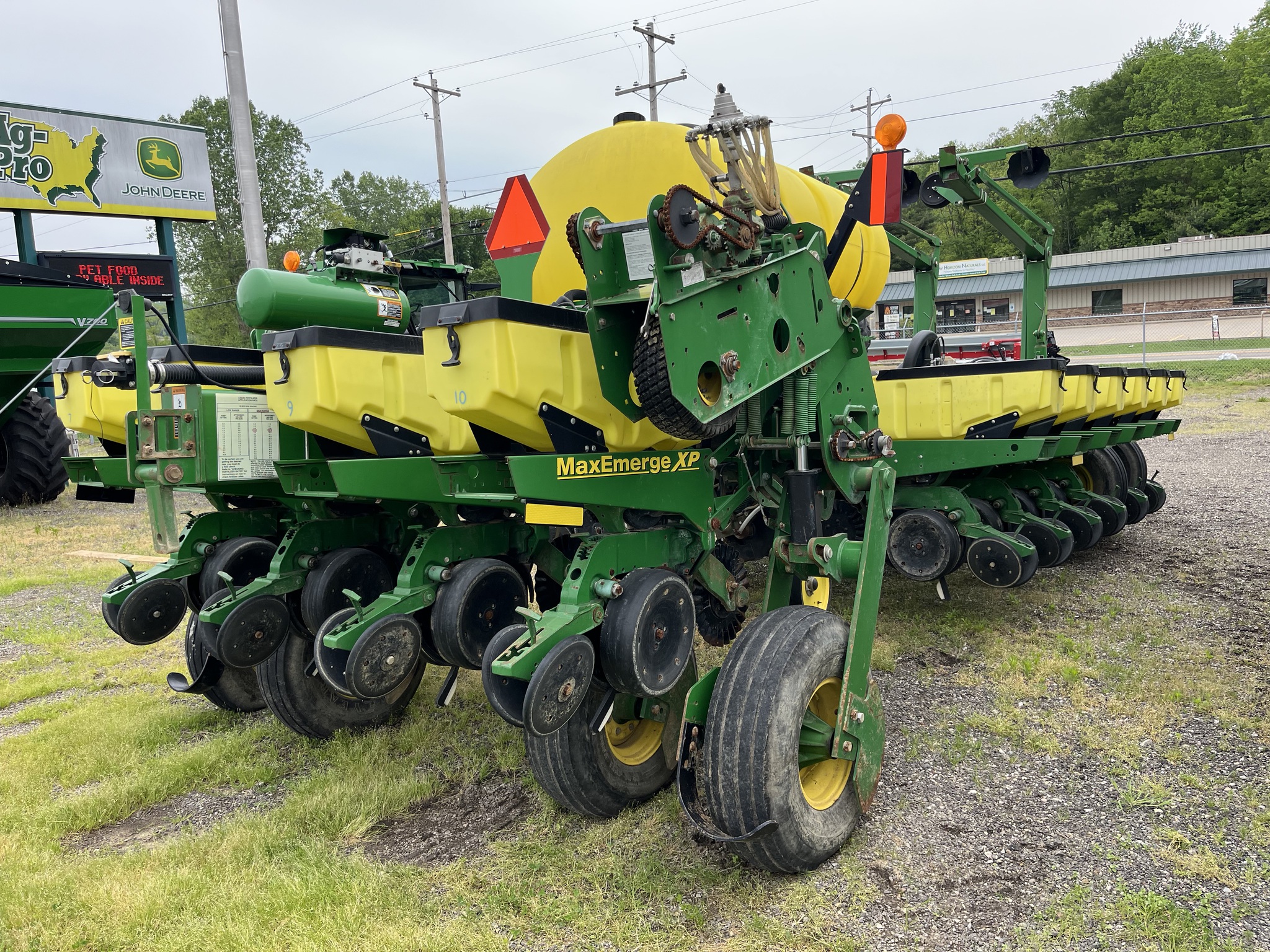 2011 John Deere 1770NT Image 29