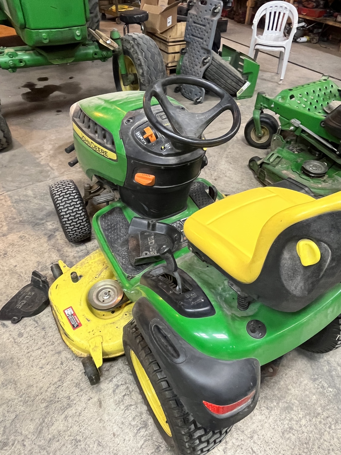 2014 John Deere D170 Image 4