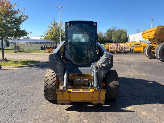 2018 John Deere 332G