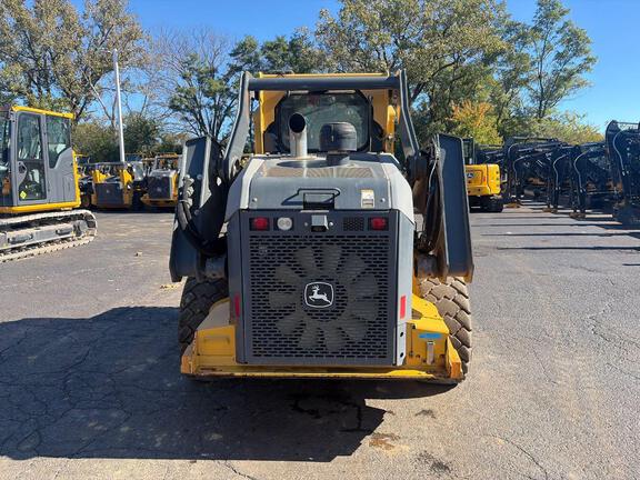 2018 John Deere 332G