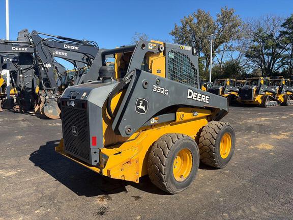 2018 John Deere 332G