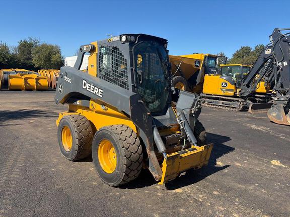 Photo of 2018 John Deere 332G